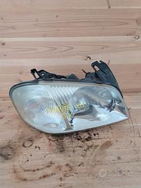 Fanale anteriore destro Mazda Tribute 2.0 B 2005