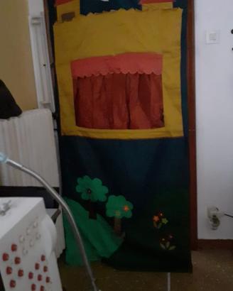 Teatrino per bambini con 19 pupazzi,tutto homemade