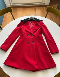 Cappotto rosso svasato