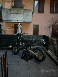 Husqvarna TC 125 - 2022 - targato motard