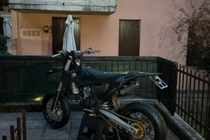 Husqvarna TC 125 - 2022 - targato motard