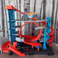 Hot Wheels Ultimate Garage Squalo