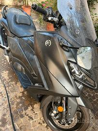 TMAX Yamaha