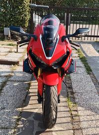 auro cabrio 
