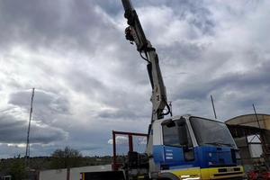 Iveco Eurotech 180 e 30 con Gru Pm 22000