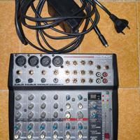 Mixer analogico compatto Phonic AM4400D