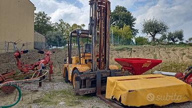 Muletto carrello elevatore om dim 65