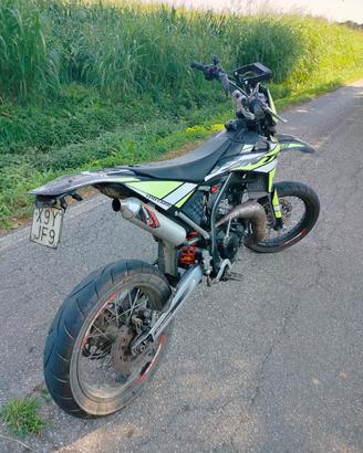 FANTIC 50 performance 