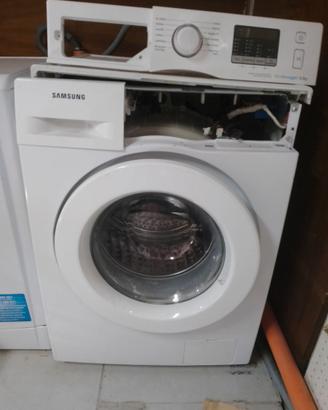 Lavatrice Samsung WF80F5E 