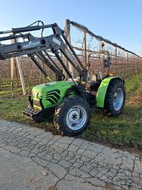 Deutz fahr agroplus con caricatore frontale 