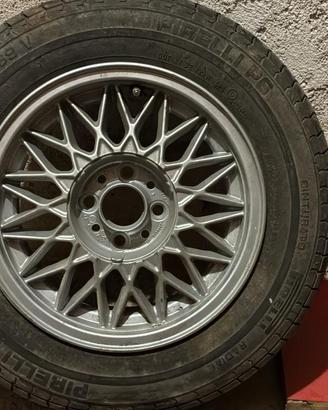 Cerchio lega e gomma x bmw 318 320 storica