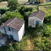 2 ruderi indipendenti a Roccadaspide