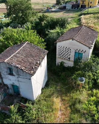 2 ruderi indipendenti a Roccadaspide