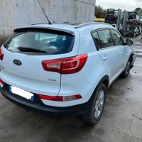 MOTORE e ricambi Kia sportage del 2012 1.7td D4FD