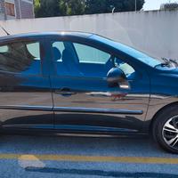 Peugeot 207+  nera 1.4 benzina/gpl 2013 trattabile