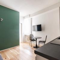 Stock parquet prefiniti produzione europea