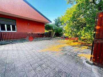 Villa o villino Pedara [Cod. rif 029VRG]