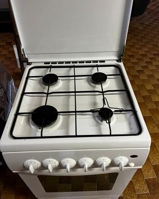 Cucina a gas forno fornello