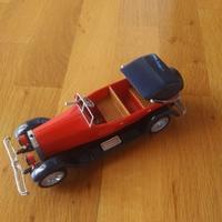 Modellini auto d'epoca