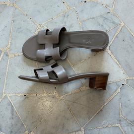 Hermès Grigio Sandals size 39