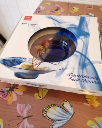 Centrotavola nuovo, ciotole e porta biscotti, pane