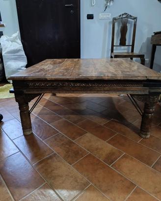 Tavolo Etnico in legno massiccio