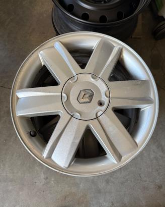 Cerchi in lega 6,5jx 16 et 49  Renault Megane II