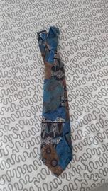 Cravatta particolare 