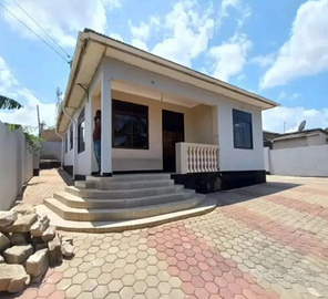 Villa mbezi beach tanzania