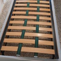 Letto singolo con struttura e materasso