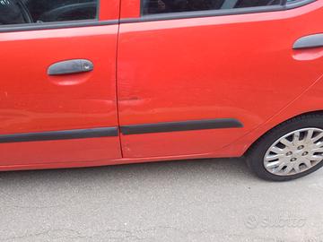 Hyundai i10 benzina e GPL