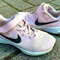 Scarpe Nike tela rosa bambina