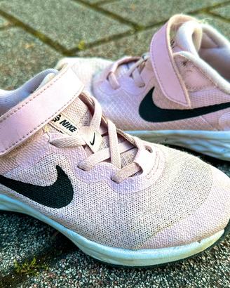 Scarpe Nike tela rosa bambina