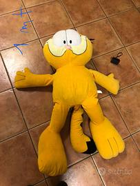 peluche gigante Garfield