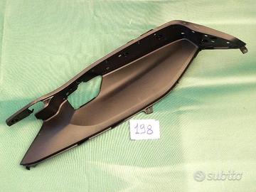 Pedana poggiapiedi sx HondaPCX 125(n.198)