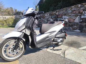 PIAGGIO BEVERLY 300 HPE 2023 - KM 1.873