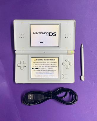 Nintendo DS Lite