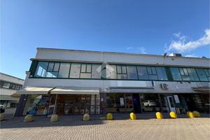 NEGOZIO A FIGLINE E INCISA VALDARNO