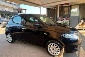 Lancia Ypsilon 1.2 69 CV 5 porte GPL Ecochic Silve
