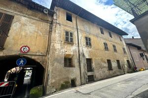 Casa storica nel centro paese