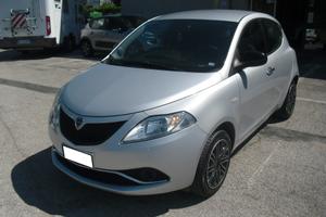 Lancia Ypsilon 1.2 69 CV 5 porte S&S Gold, UNIPRO'