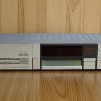 Amplificatore Akai AM-U3