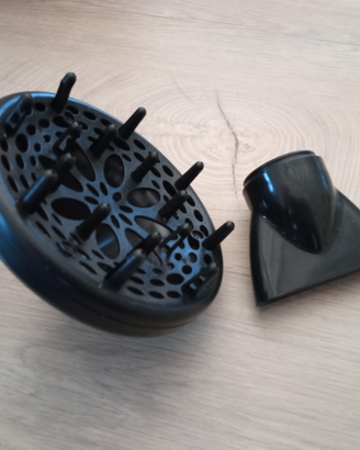 N. 2 accessori per phon
