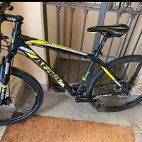 Montanbike mtb atala colore nero e verde fluo 350€