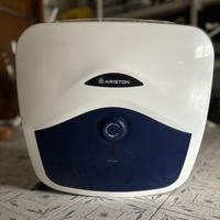 Scaldabagno elettrico Ariston