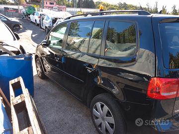 RICAMBI VOLKSWAGEN TOURAN (1T) (08/10>) 1.6 TDI Mn