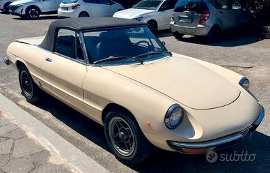 Alfa Romeo Spider 2000