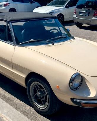 Alfa Romeo Spider 2000