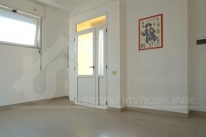 Locale al piano terra a Monastir