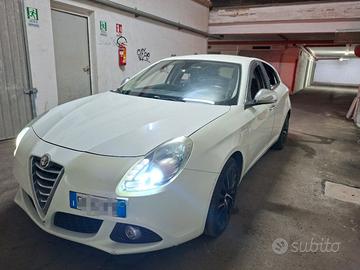 Alfa Romeo Giulietta 
